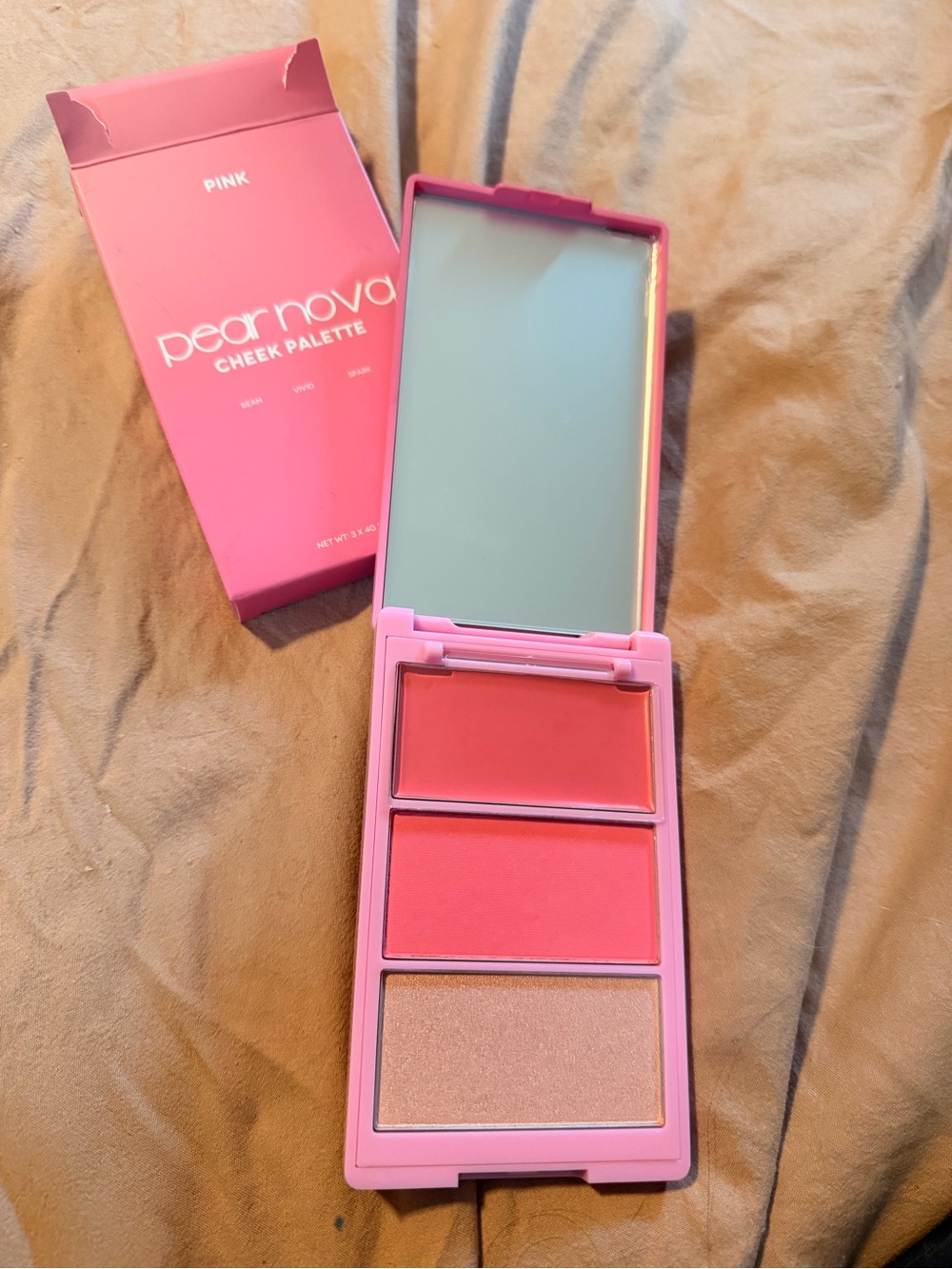 Pear Nova Pink Cheek Palette – Pink Blush & Highlighter